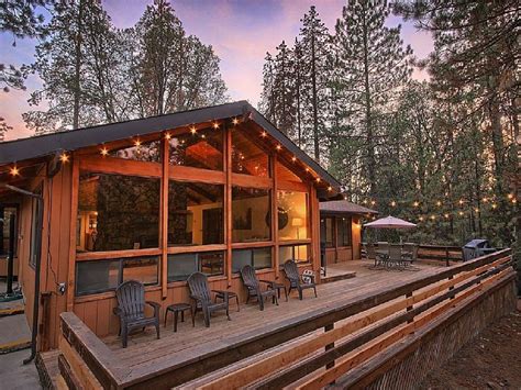Beautiful Mountain Lodge With Hot Tub Experience The Best Of Yosemite