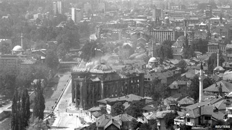 Sarajevo's iconic war-bombed city hall re-opens - BBC News