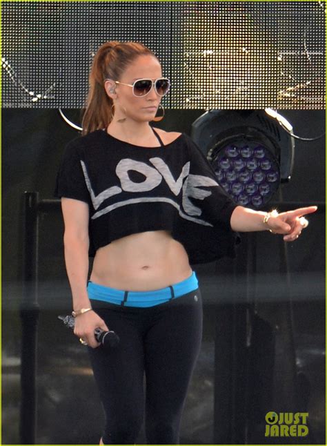 Jennifer Lopez Bares Amazing Abs At Iheartradio Pool Party Photo