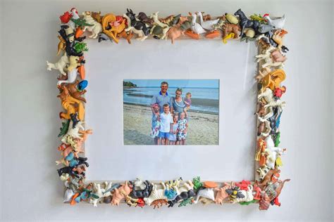 15 Creative Diy Picture Frames For Cool Walls