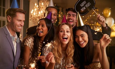 7 New Years Eve 2017 Party Ideas That Are Proof Staying Home Can Be The Most Fun