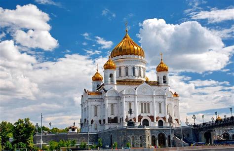 Кафедральный соборный храм Христа Спасителя в Москве