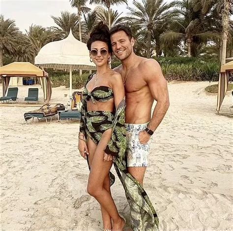 Michelle Keegan Responds To Mark Wright S Epic Wardrobe Blunder During Run Daily Star