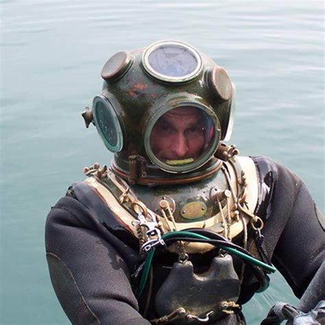 Abyss Diving Suits