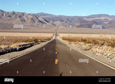 Long Desert Two Lane Highway Death Valley California Stock Photo Alamy