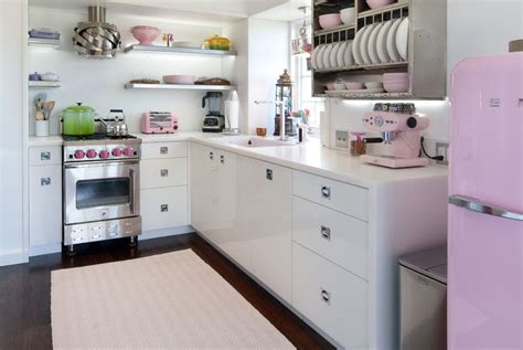 masak cantik  dapur unik warna pink arsitag