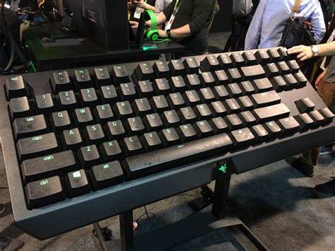Linus Tech Tips The Biggest Razer Keyboard Edzel For Facebook