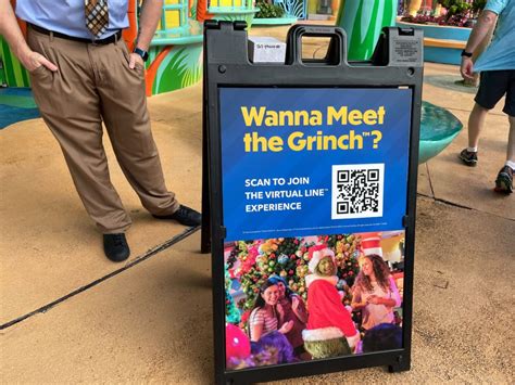 The Grinch Meet And Greet Using Virtual Line For 2022 At Universals