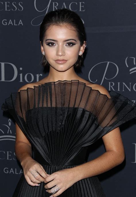 Isabela Moner Style Clothes Outfits And Fashion Page 9 Of 14