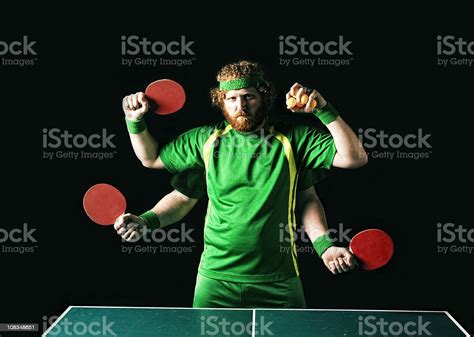 Ping Pong Master Foto Stok Unduh Gambar Sekarang Tenis Meja Humor Pelatih Pengajar Istock