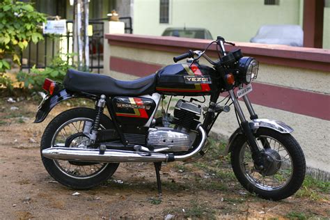 Jawa yezdi bikes കളക ഷന മ യ മലയ ള ബ ക ക പ ര ന തൻ ik team eranad vintage club ep 1. YEZDI ROADKING Reviews, Price, Specifications, Mileage ...