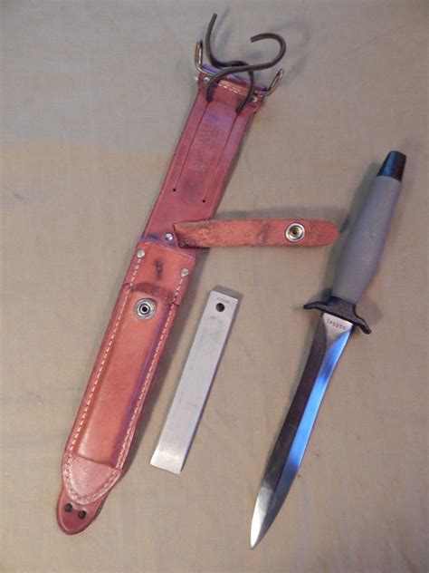 Vietnam War Gerber Mark Ii Knife 1970 With Original Gerber Sheath And