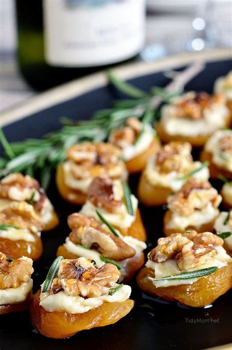 40 Easy Party Nibbles And Finger Food Ideas Momooze