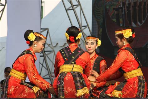 Tari Tandok Tarian Tradisional Dari Sumatera Utara Cinta Indonesia