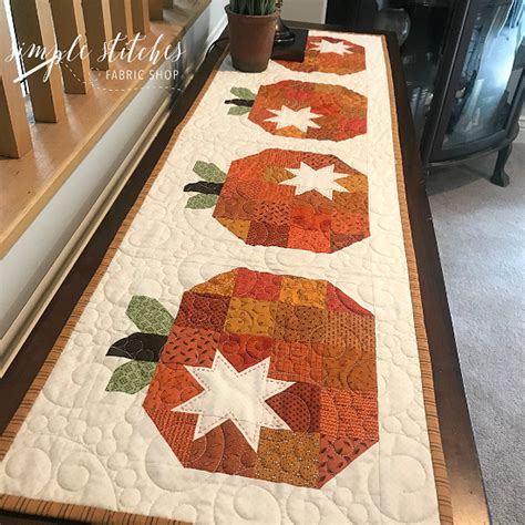 Patchwork Pumpkins Are Fun In This Quilt Quilting Digest Fall Quilt