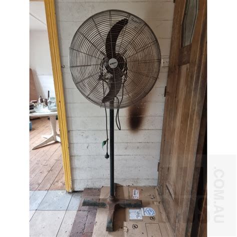 Mistral Industrial Pedestal Fan Lot 1344178 Allbids