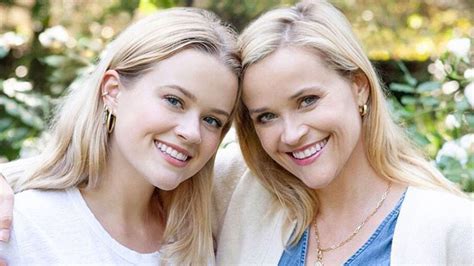 reese witherspoon shares selfie with lookalike daughter and fans can t tell them apart hello