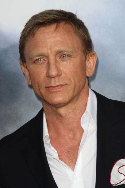 Hollywood Celebrities Daniel Craig Profile Pictures And Wallpapers