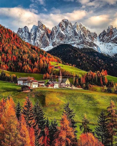 A Town In The Italian Dolomites Mostbeautiful