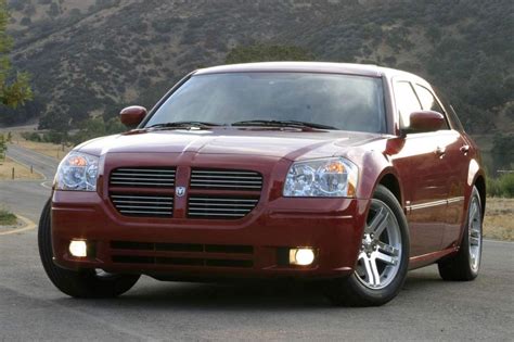 2005 Dodge Magnum 20042008 Dodge Magnum Sxt 2005 02