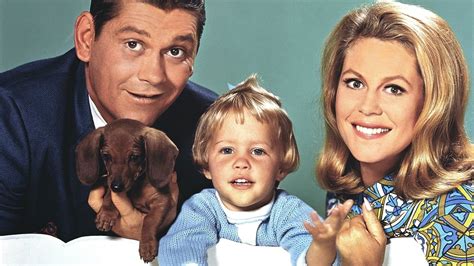 Bewitched Season 1 Release Date Trailers Cast Synopsis And Reviews