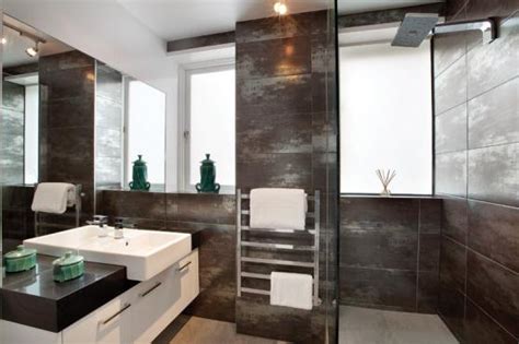 Whether you're making small upgrades, going for a full overhaul, or just daydreaming from your desk, a bathroom renovation can make a big difference. What areas of a bathroom need to be waterproofed ...