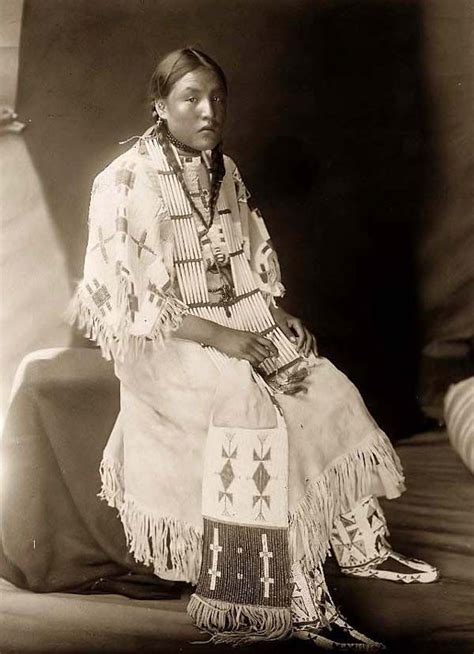 Picture Of A Sioux Girl It Was Created In 1907 By Edward S Curtis Native American Women