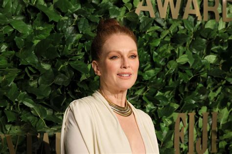 Julianne Moore On How She Feels About Red Hair Freckles
