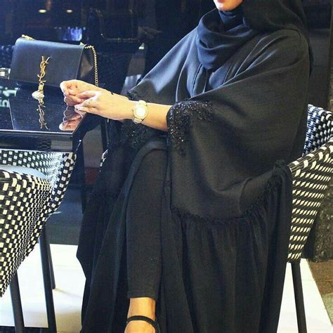 Pin By Rabyya Masood On Dpz Abayas Fashion Fashion Stylish Hijab