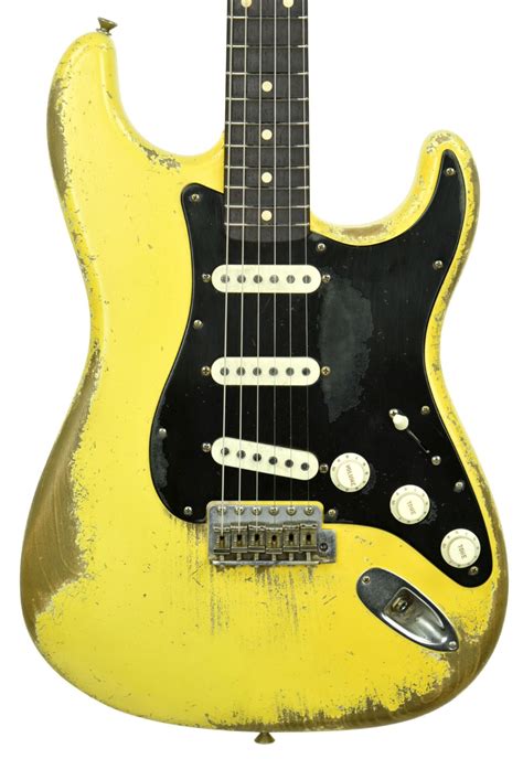 Fender Custom Shop 1962 Stratocaster Relic In Graffiti Yellow