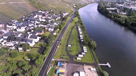 Schalten sie in einer freundlichen und familiären atmosphäre ab und genießen sie ihren erholsamen urlaub in cochem an der mosel. 2014 Wohnmobilstellplatz Sunpark in Graach an der Mosel ...