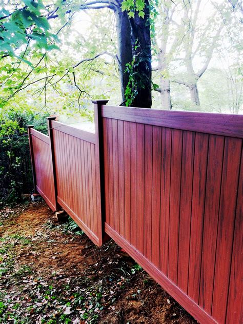 Woodgrain Vinyl Privacy Fencing Vinyl Fence Vinyl Privacy Fence