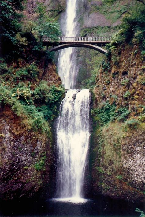 Columbia River Gorge Oregon Beautiful Waterfalls And Scenery Wanderwisdom