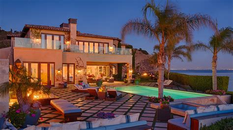 Gigi Hadids Childhood Home And Malibu Mansion Of The Real Housewives