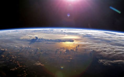 7 Amazing Pictures Of Planet Earth From Outer Space Outer Space Universe