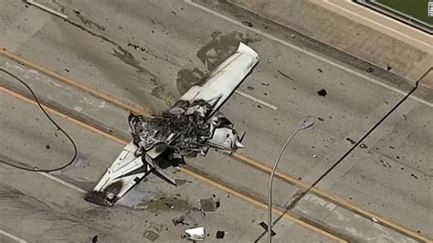 1 Killed 5 Injured After Small Plane Crashes On Floridas Miami Bridge