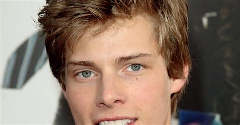 Weeds Hottie Hunter Parrish On Hsm And Being Shirtless Ny Daily News