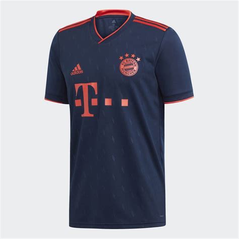 „mir als waschechtem bayer gefällt dieser look natürlich besonders gut. FC Bayern München third jersey 2019/20 | Bayern UCL away kit