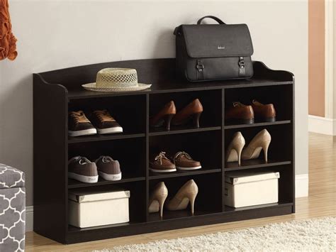 These are the shoes and boots you'll realistically wear within the next month or even week. Entryway Shoe Storage Ideas - HomesFeed