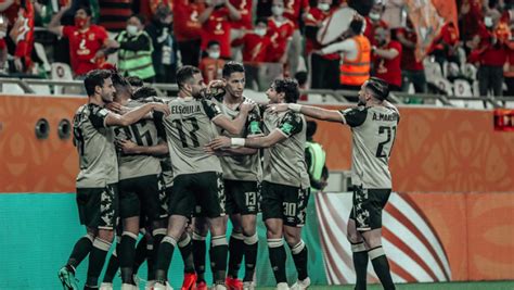 مباراة الأهلي# وبايرن# ميونخ 2021 كأس العالم للاندية##الأهلى#بايرن_ميونخمباراة الأهلي وبايرن ميونخ 2021 كأس العالم للانديةالقنوات الناقلة وموعد المباراة. مشاهدة مباراة الاهلى وبايرن ميونخ : ملخص مباراة أرسنال ...