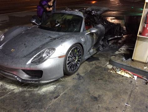 Porsche 918 Spyder Burns To A Crisp In A Canadian Gas Station Video