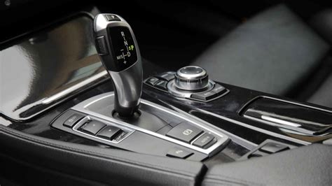 New Automatic Cars Outsell Manual Gearboxes For First Time