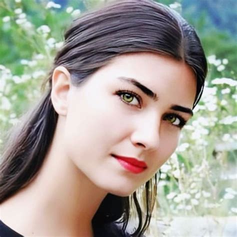 tuba büyüküstün turkish model and actress born hatice tuba büyüküstün on july 5 1982 in