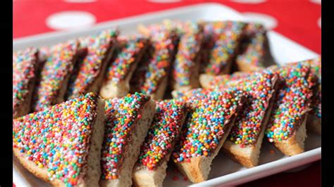 Don't forget about the other party food, though. Simple Kids party food ideas - The Busy Mom Blog