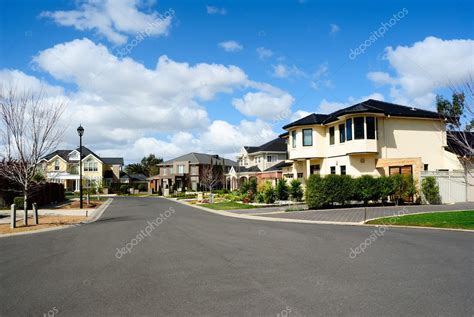 Modern Houses In A Suburban Neighborhood — Stock Photo © Bolina 10369373