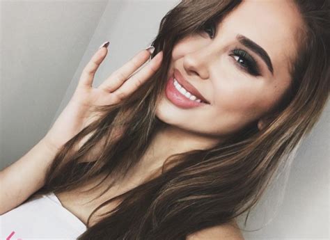 This Makeup Youtuber Had The Best Response To A Teen Who Said She
