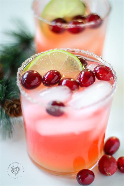A Delicious And Easy To Make Holiday Punch Recipe