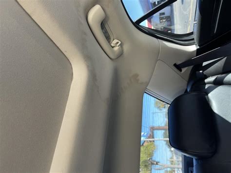 2017 Chrysler 300c Leaking Panoramic Sunroof 1 Complaints