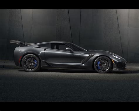 Chevrolet Corvette C7 755 Hp Zr1 Coupe And Convertible 2019