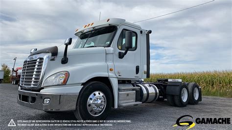 2011 Freightliner Cascadia Ca125dc Day Cab Day Cab St Paul De Lile